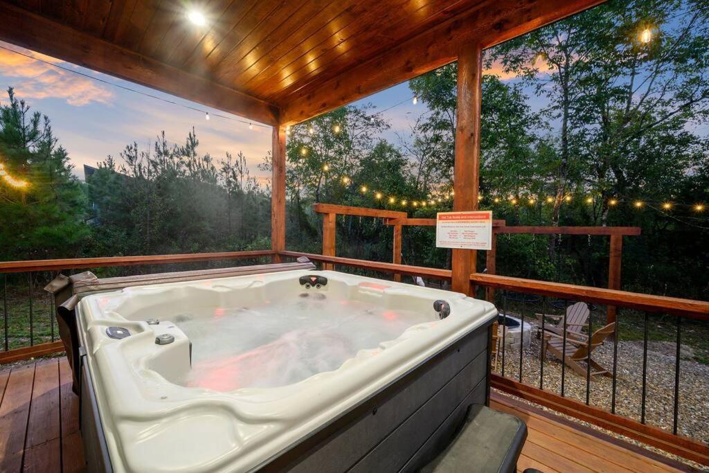 Вилла Under The Stars - Secluded, Hot Tub, Firepit, Games Брокен-Боу Экстерьер фото
