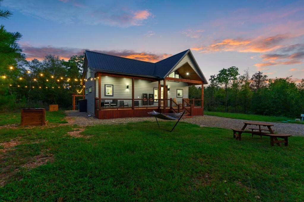 Вилла Under The Stars - Secluded, Hot Tub, Firepit, Games Брокен-Боу Экстерьер фото